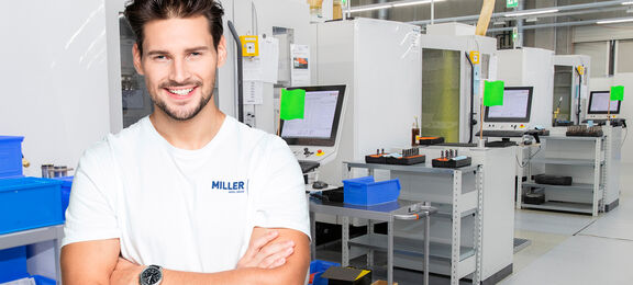 CNC-Werkzeugschleifer_1110x500.jpg